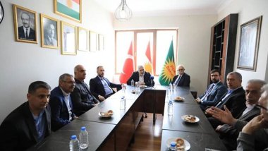 AK Partiyê serdana PDK Bakurê kir