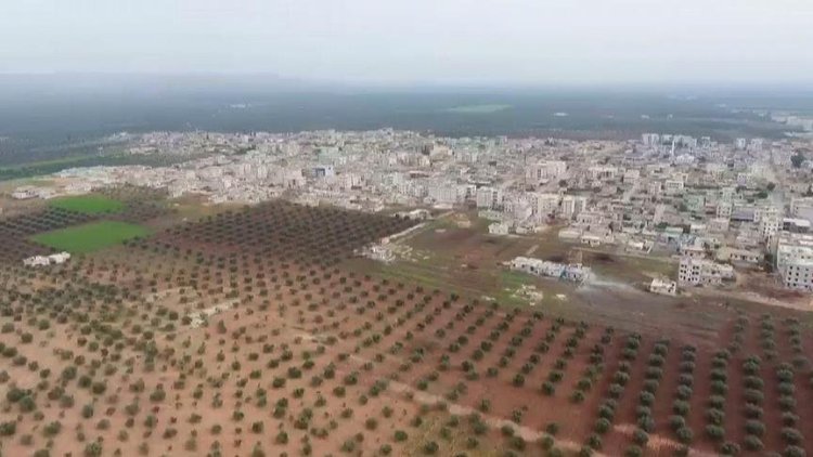 SOHR: Çekdarek ku tê gumankirin serkirdeyekî DAIŞê be li Cindirêsê hat kuştin