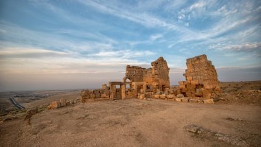 Hollywood û Netflix berê xwe didin Keleha Zêrzevanê