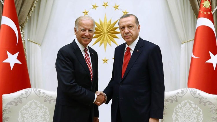 Serokê Amerîkayê pîrozbahî li Erdogan kir