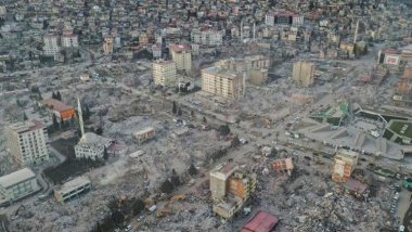 Herêma erdhejê wek dergûşê diheje: Bi hezaran erdhej hatine tomarkirin