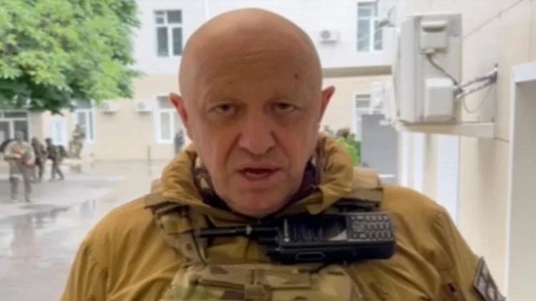 Fermandarê Grûpa Wagner bo Putin: Em ê te dûr bixin û serokekî nû hilbijêrin