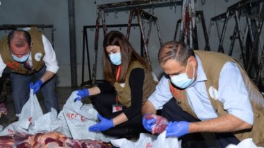 Dezgeha Xêrxwaziya Barzanî bi boneya cejnê goşt li ser 20 hezar malbatan belav dike