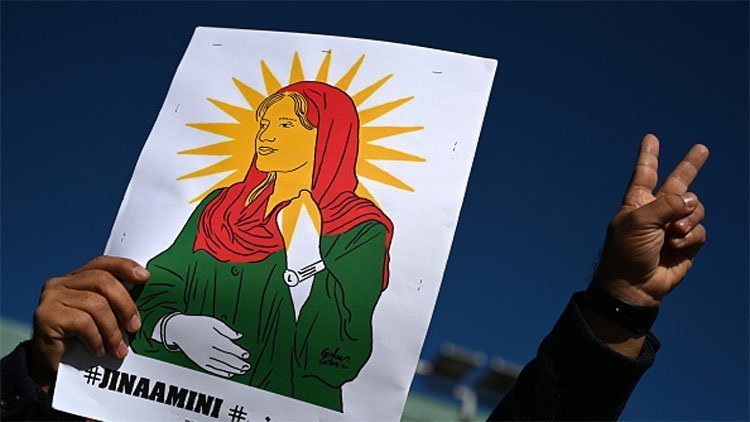 Projeyasayek bi navê 'Jîna Emînî' bo Encûmena Pîran a Amerîkayê hat pêşkêşkirin
