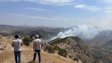 Çiyayên Bakurê Kurdistanê dişewitin: Li Çewlîg û Sêrtê agir bi daristanê ket