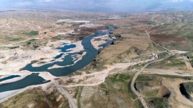 Îranê ava Zêya Biçûk girt