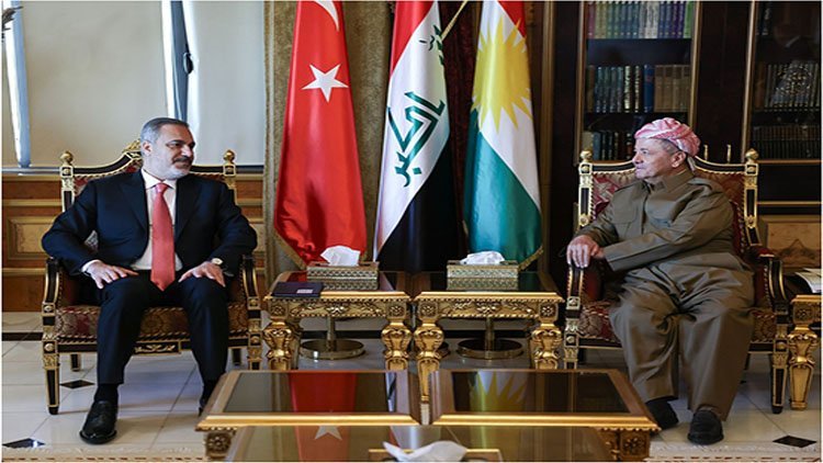 Serok Barzanî pêşwazî li Wezîrê Derve yê Tirkiyê kir
