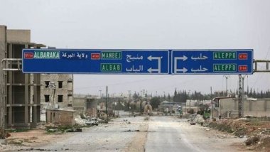 Tirkiyeyê li Minbicê êrişî otomobîlekê kir: 3 şervanên YPJyê canê xwe ji dest da