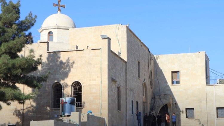 Kirîstiyanên Mûsilê daxwaza aramî û nûjenkirina perestgehên xwe dikin