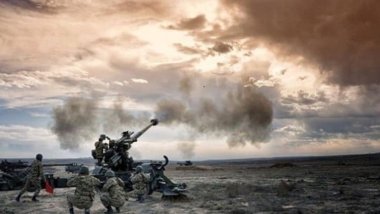 Tirkiye Efrînê topbaran dike