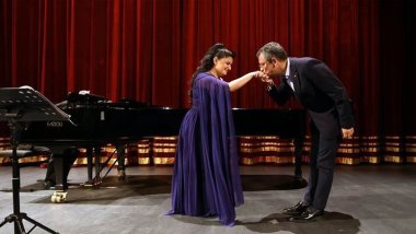 Ozgur Ozel, destê Pervîn Chakarê maç kiribû: Daxuyanî da