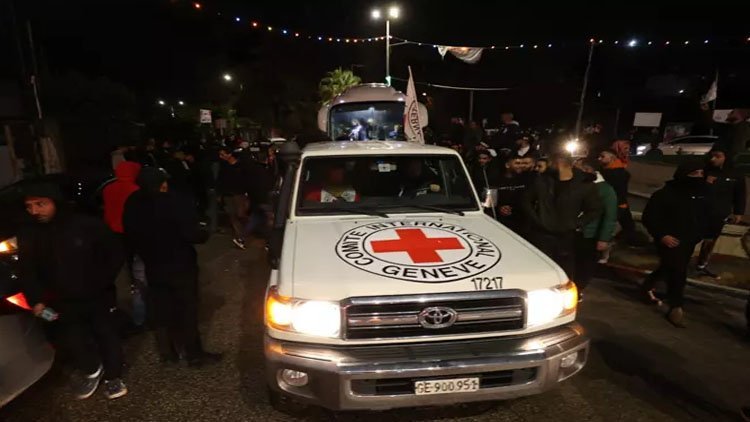Hemasê 11, Îsraîlê 33 dîl berdan