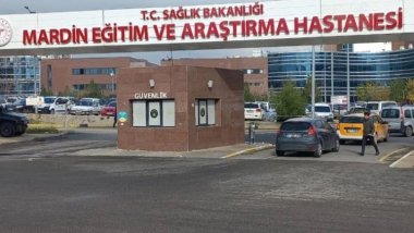 Mêrdîn: Du malbat li kolanê bi hev ketin: Kuştiyek, du birîndar