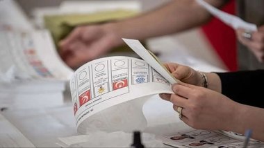 Di pisûleya dengdayînê de rêza partiyan diyar bû