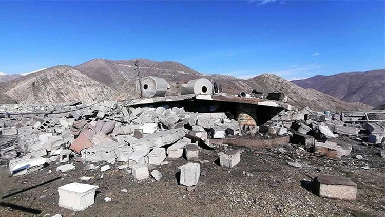Silêmanî: Balafirên Tirkiyeyê xaniyekî sivîlan bi temamî rûxand