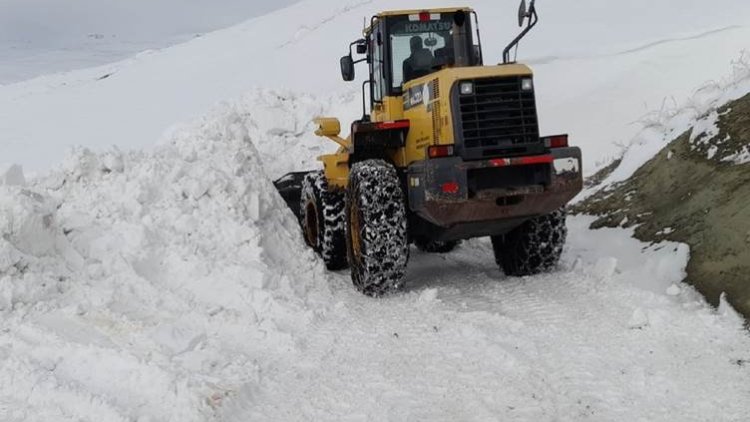 Li Xarpêt, Şirnex û Çewlîgê ji ber berfê rêyên 50 gundî hatin girtin