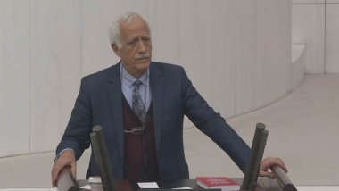 Sînan Çîftyurek: Ma TRT 6 a Hebeşistanê ye, hûn çima ji Kurdî re dibêjin X?