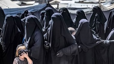 Wezareta Koç û Koçberan: Nêzîkî 600 kesî ji Kampa Holê tên vegerandin