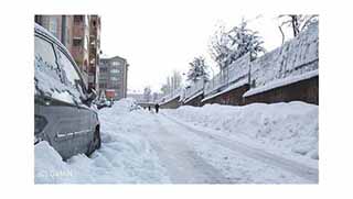 Kuzey Kürdistan kar altında!