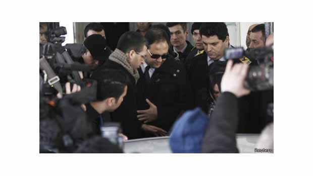Yolsuzluk operasyonu Guardian, Times ve Financial Times'da
