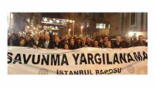 Taksim'de avukatlara polis barikatı