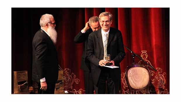 Orhan Pamuk: Ülkemde düşünce özgürlüğü yerlerde sürünüyor