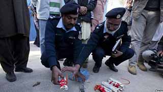 Müşerref'in Duruşmasına Bomba Engeli