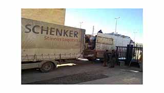 Alîkariyên Silêmaniyê di Til Koçer re derbas dibin