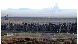 SURİYELİLER'İN KAÇIŞI SÜRÜYOR