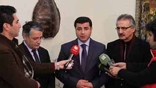 YNK heyeti, Habur Sınır Kapısı’ndan Türkiye’ye geldi.