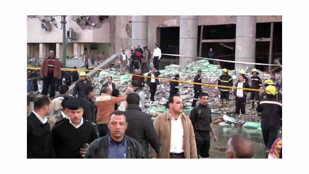 Mısır'da bomba yüklü araçla saldırı: 4 ölü, 51 yaralı