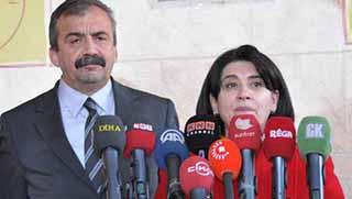 Önder ve Zana basın toplantısı düzenledi