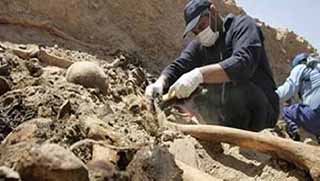  Qoretu'da toplu mezar bulundu 