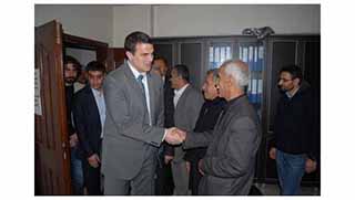 ABD Konsolosu BDP Batman İl Başkanlığını ziyaret etti