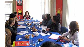 HAK-PAR adayı Çelik: Kadınların önündeki engelleri kaldırın