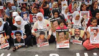 Cumartesi Anneleri, Ergenekon sanıklarının serbest bırakılmasına isyan etti