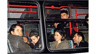 KCK davasında yargılanan tutuklu avukatların tamamı serbest bırakıldı.