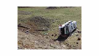  Newroz'a giden  öğrenciler kaza geçirdi: 20 yaralı