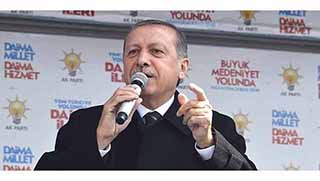  Erdoğan: Cemaat'i ve muhalefeti vatana ihanet ile suçladı.