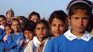 Kürtçe öğrenen Türk öğretmenin başına gelmeyen kalmadı!