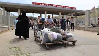  Suriye'den kaçışlar sürüyor 