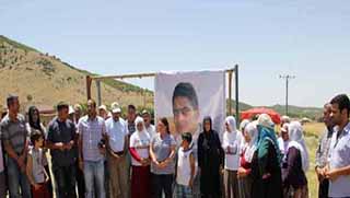  Medeni Yıldırım öldürüldüğü yerde anıldı 