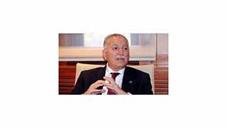 Ekmeleddin İhsanoğlu Kürtçe'den özür dilemeli