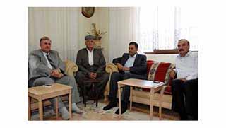 Mesut Barzani'nin heyeti Hakkari'de