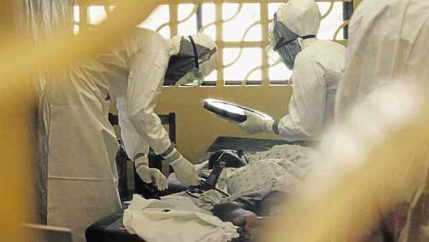 Ebola Virüsün'den Ölenler 729'a Ulaştı