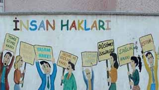 Hrw: Türkiye'de İnsan Hakları ve Hukukun Üstünlüğü Erozyona Uğradı