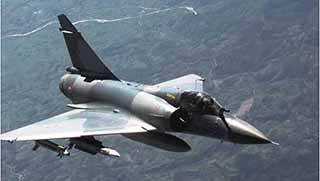 Fransa, Suriye'de IŞİD'i bombalamayacağız!