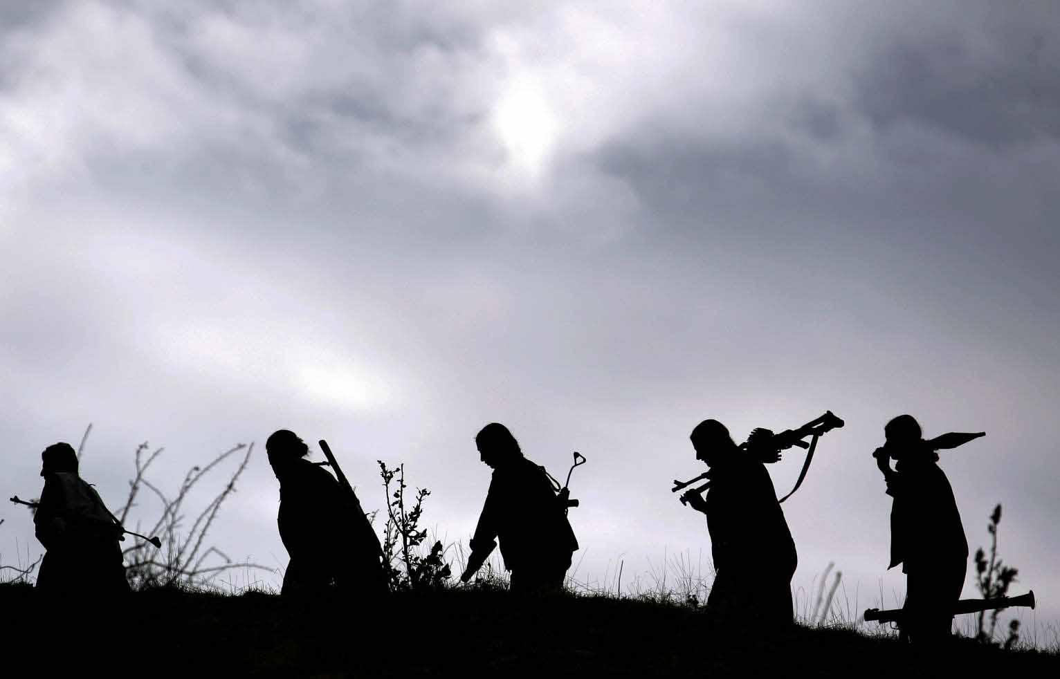 ''Silahları Bırakın'' Diyorlar