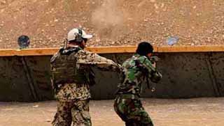 Times: "Özel olarak eğitilen Kürt birliği yola çıktı"