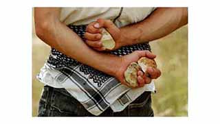 İsrail’de taş atana 20 yıl ceza